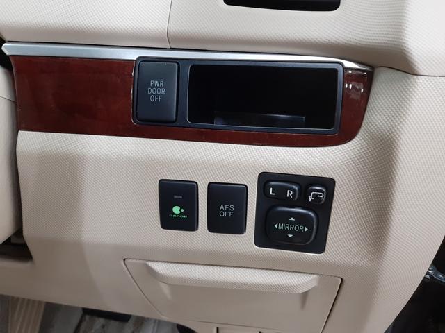 ���@�O���E�O�@���@���O�ł͍݌ɎԐ��Q�O�O��ȏ�̓W���X�y�[�X�œW�����Ă���܂��B