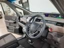■ 運転席 ■ 運転席です。各種ナビゲーション、ドライブレコーダー、ETCなど別途取り付け等もご相談下さい。