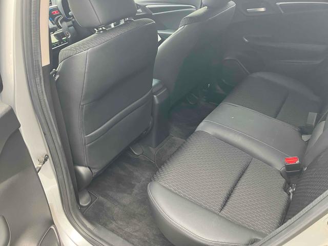 フィットハイブリッド Lパッケージ 4WD ハイブリッド バックカメラ ナビ TV オートクルーズコントロール 衝突被害軽減システム オートライト LEDヘッドランプ スマートキー 電動格納ミラー AT 盗難防止システム 衝突安全ボディ(35枚目)