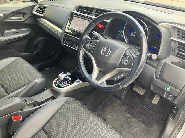 フィットハイブリッド Lパッケージ 4WD ハイブリッド バックカメラ ナビ TV オートクルーズコントロール 衝突被害軽減システム オートライト LEDヘッドランプ スマートキー 電動格納ミラー AT 盗難防止システム 衝突安全ボディ(42枚目)