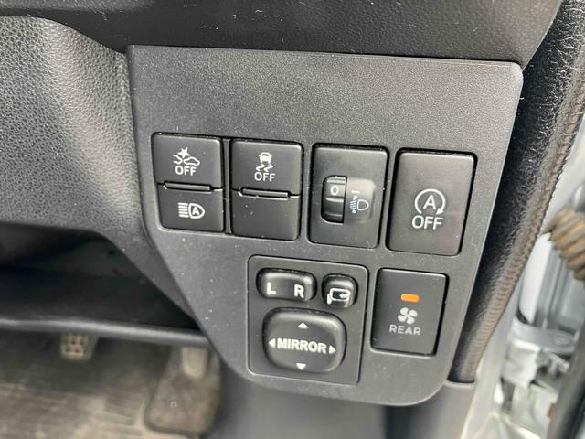 ハイゼットカーゴ クルーズＳＡＩＩＩ　４ＷＤ　軽バン　ＡＴ　衝突被害軽減システム　クリアランスソナー　両側スライドドア　キーレスエントリー　アイドリングストップ　電動格納ミラー　オートマチックハイビーム　ＥＳＣ　エアコン　パワーウィンドウ（5枚目）