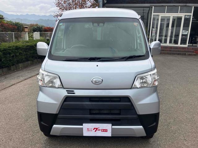 ハイゼットカーゴ クルーズＳＡＩＩＩ　４ＷＤ　軽バン　ＡＴ　衝突被害軽減システム　クリアランスソナー　両側スライドドア　キーレスエントリー　アイドリングストップ　電動格納ミラー　オートマチックハイビーム　ＥＳＣ　エアコン　パワーウィンドウ（12枚目）