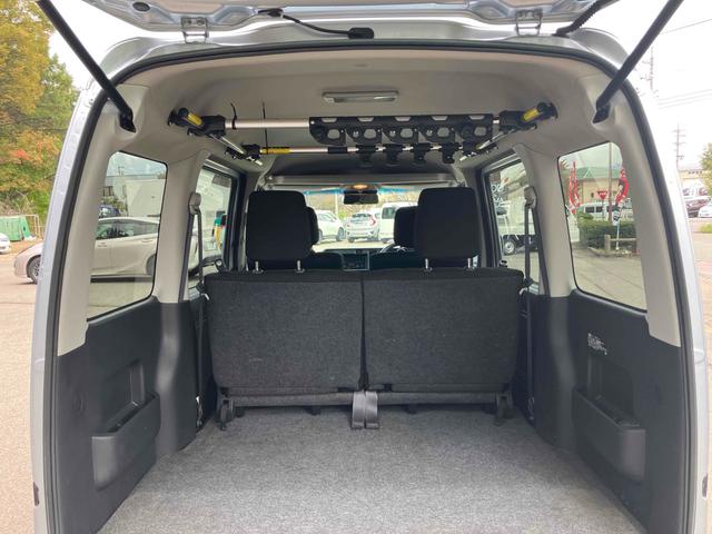 ハイゼットカーゴ クルーズＳＡＩＩＩ　４ＷＤ　軽バン　ＡＴ　衝突被害軽減システム　クリアランスソナー　両側スライドドア　キーレスエントリー　アイドリングストップ　電動格納ミラー　オートマチックハイビーム　ＥＳＣ　エアコン　パワーウィンドウ（19枚目）