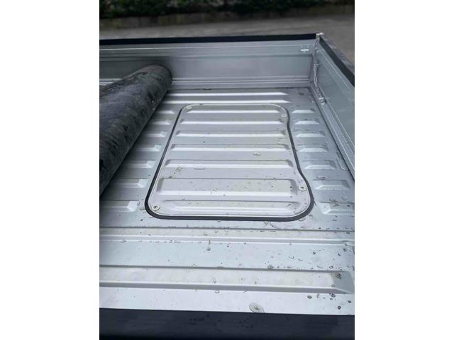 サンバートラック 4WD エアコン パワステ 後期タイプ最終型 仕上げ済み 運転席エアバッグ 三方開(23枚目)