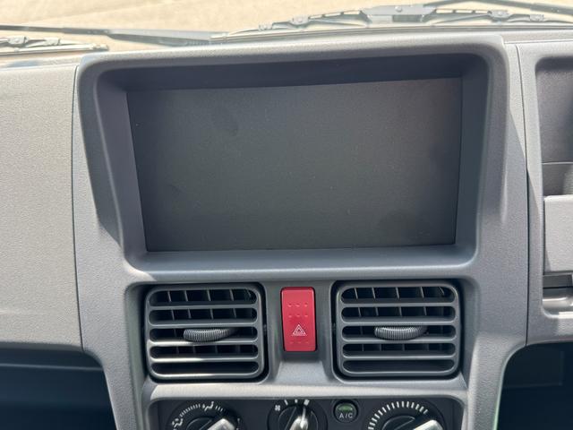 スーパーキャリイ X 4WD オートマ スズキセーフティサポート アイドリングストップ キーレス 電動格納ミラー エアコン パワステ パワーウィンドウ 修復歴無し 走行距離5km(15枚目)