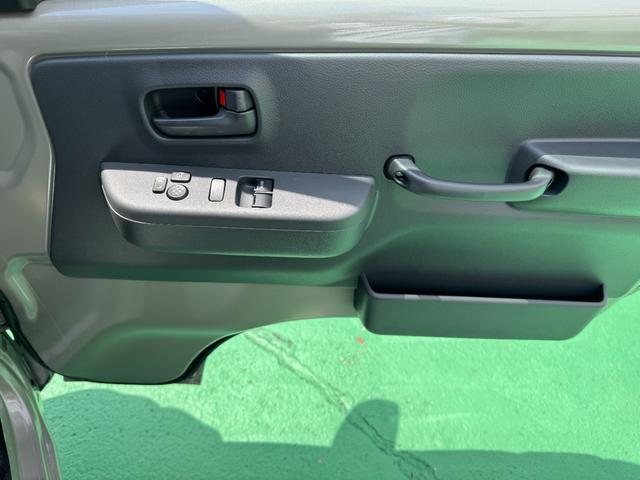 スーパーキャリイ X 4WD オートマ スズキセーフティサポート アイドリングストップ キーレス 電動格納ミラー エアコン パワステ パワーウィンドウ 修復歴無し 走行距離5km(34枚目)