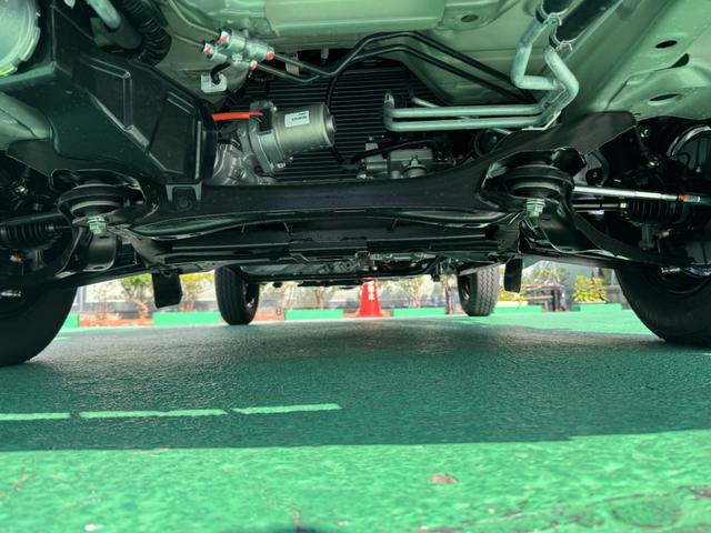 キャリイトラック KCエアコン・パワステ農繁仕様 4WD オートマ セーフティサポート アイドリングストップ キーレス ゲートプロテクター テールゲートチェーン エアコン パワステ パワーウィンドウ ABS 修復歴無し 走行距離5km(42枚目)