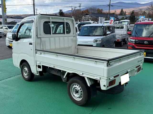 ハイゼットトラック スタンダード　４ＷＤ　オートマ　エアコン　パワステ　ＡＢＳ　下廻り防錆塗装済み　エアバッグ　ＥＴＣ車載器　ゲートプロテクター　修復歴無し　走行距離２６，７００ｋｍ（7枚目）