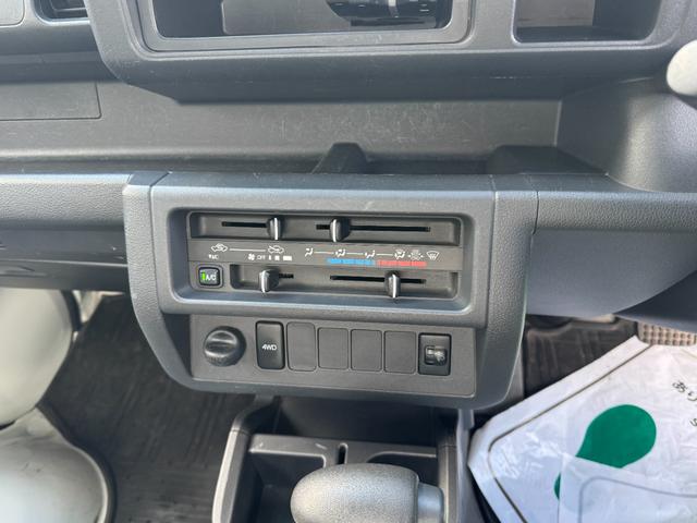 ハイゼットトラック スタンダード　４ＷＤ　オートマ　エアコン　パワステ　ＡＢＳ　下廻り防錆塗装済み　エアバッグ　ＥＴＣ車載器　ゲートプロテクター　修復歴無し　走行距離２６，７００ｋｍ（18枚目）