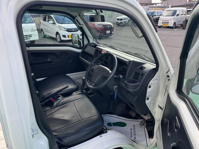 ハイゼットトラック スタンダード　４ＷＤ　オートマ　エアコン　パワステ　ＡＢＳ　下廻り防錆塗装済み　エアバッグ　ＥＴＣ車載器　ゲートプロテクター　修復歴無し　走行距離２６，７００ｋｍ（24枚目）
