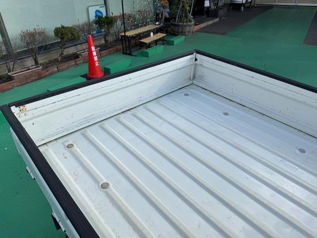 ハイゼットトラック スタンダード　４ＷＤ　オートマ　エアコン　パワステ　ＡＢＳ　下廻り防錆塗装済み　エアバッグ　ＥＴＣ車載器　ゲートプロテクター　修復歴無し　走行距離２６，７００ｋｍ（38枚目）