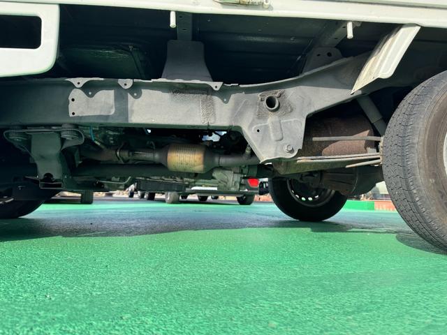ハイゼットトラック スタンダード　４ＷＤ　オートマ　エアコン　パワステ　ＡＢＳ　下廻り防錆塗装済み　エアバッグ　ＥＴＣ車載器　ゲートプロテクター　修復歴無し　走行距離２６，７００ｋｍ（41枚目）