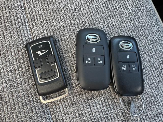 ムーヴキャンバス ストライプスＧターボ　４ＷＤ　ナビ　フルセグ　ＣＤ　ＤＶＤ　バックカメラ　クルーズコントロール　スマートアシスト　シートヒーター　エンジンスターター　スマートキー　両側電動スライドドア　修復歴無し　走行距離１４，２５５ｋｍ（34枚目）