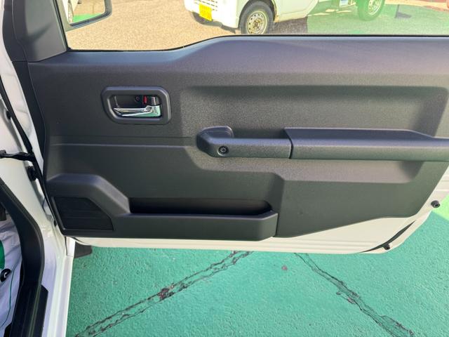 ジムニー XC 4WD オートマ ナビ フルセグ CD DVD アイドリングストップ クルーズコントロール スマートキー エアコン パワステ パワーウィンドウ ABS 修復歴無し 走行距離14,990km(33枚目)