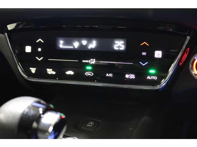 X・ホンダセンシング ギャザズメモリーナビ フルセグTV ミュージックサーバー ABS 横滑り防止装置 衝突被害軽減ブレーキ LEDヘッドライト シートヒーター ETC スマートキー 盗難防止装置 ワンオーナー 4WD(12枚目)