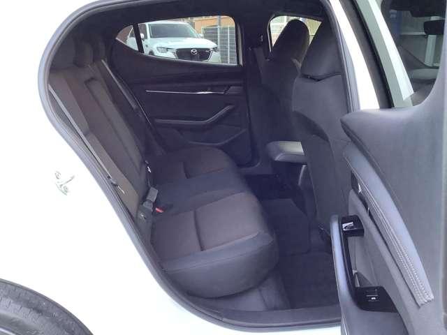 ＭＡＺＤＡ３ファストバック ２．０　２０Ｓ　プロアクティブ　ツーリング　セレクション　元社用車　メモリーナビ　ＥＴＣ　３６０°モニタ－（17枚目）