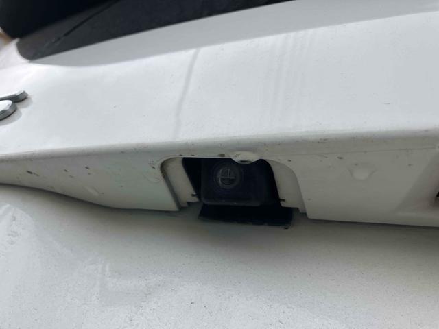 プリウス Ｓツーリングセレクション・Ｇ’ｓ　ＥＴＣ　バックカメラ　ナビ　ＴＶ　アルミホイール　ＨＩＤ　ＣＶＴ　スマートキー　電動格納ミラー　盗難防止システム　パワーシート　ＣＤ　ＤＶＤ再生　Ｂｌｕｅｔｏｏｔｈ　衝突安全ボディ　ＡＢＳ　エアコン（19枚目）