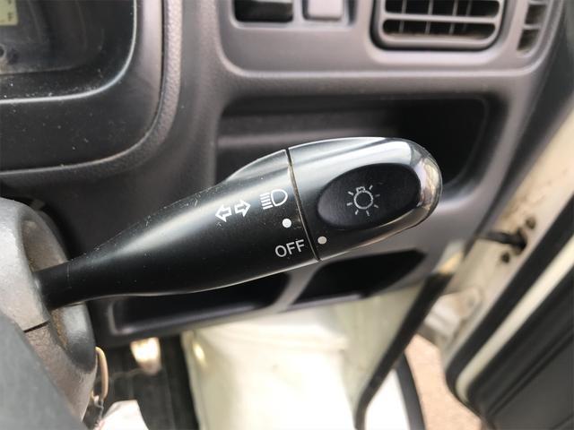 KC 4WD エアコン パワーステアリング 5速マニュアル 三方開 走行距離80324キロ 修復歴無し 保証付き 車検2022年1月まで ドアバイザー 作業灯(19枚目)