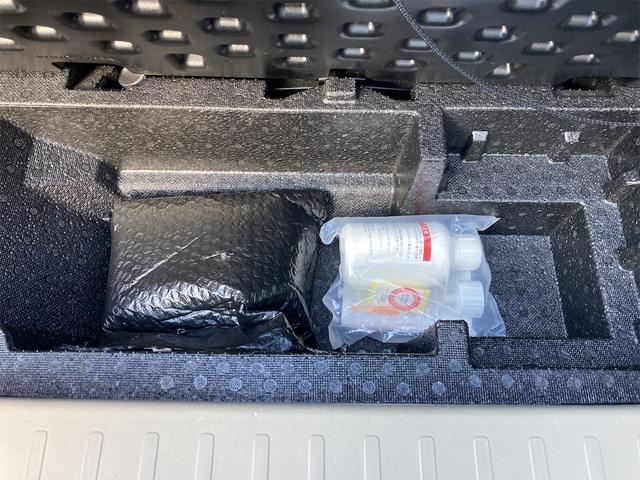 L 4WD インパネオートマ 走行距離81427キロ カロッツェリアナビ DVD再生可能 CD キーレスエントリー 電動格納式ドアミラー 車検2024年1月まで 13インチアルミホイール 盗難防止装置(17枚目)