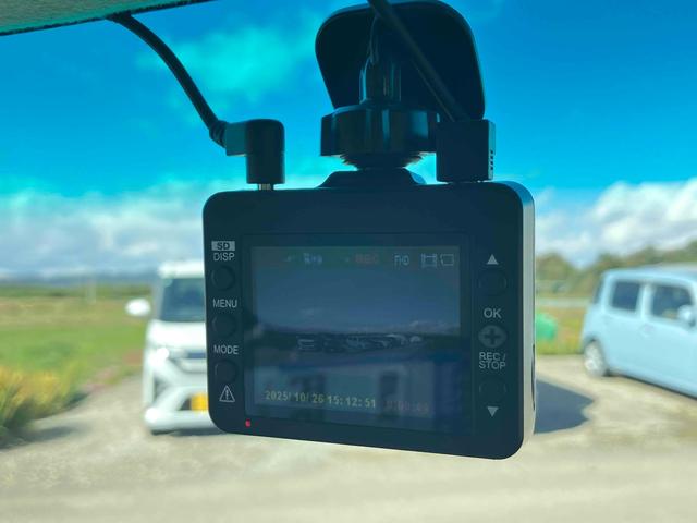 ムーヴコンテ カスタム　ＲＳ　４ＷＤ　ドライブレコーダー　ナビ　ＴＶ　ＨＩＤ　スマートキー　アイドリングストップ　電動格納ミラー　ベンチシート　ターボ　ＣＶＴ　盗難防止システム　ＡＢＳ　ＣＤ　ＵＳＢ　アルミホイール　衝突安全ボディ（6枚目）