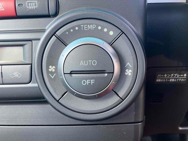 ムーヴコンテ カスタム　ＲＳ　４ＷＤ　ドライブレコーダー　ナビ　ＴＶ　ＨＩＤ　スマートキー　アイドリングストップ　電動格納ミラー　ベンチシート　ターボ　ＣＶＴ　盗難防止システム　ＡＢＳ　ＣＤ　ＵＳＢ　アルミホイール　衝突安全ボディ（9枚目）