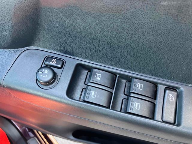 ムーヴコンテ カスタム　ＲＳ　４ＷＤ　ドライブレコーダー　ナビ　ＴＶ　ＨＩＤ　スマートキー　アイドリングストップ　電動格納ミラー　ベンチシート　ターボ　ＣＶＴ　盗難防止システム　ＡＢＳ　ＣＤ　ＵＳＢ　アルミホイール　衝突安全ボディ（11枚目）