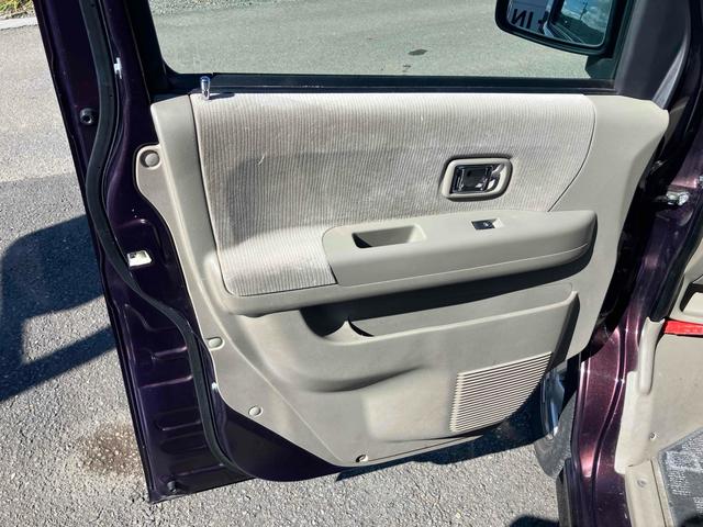 ご覧頂きまして誠に有難うございます!!是非ご来店して頂き、実際にご覧になって頂ければと思います。お客様からのご連絡をスタッフ一同、心よりお待ちしております