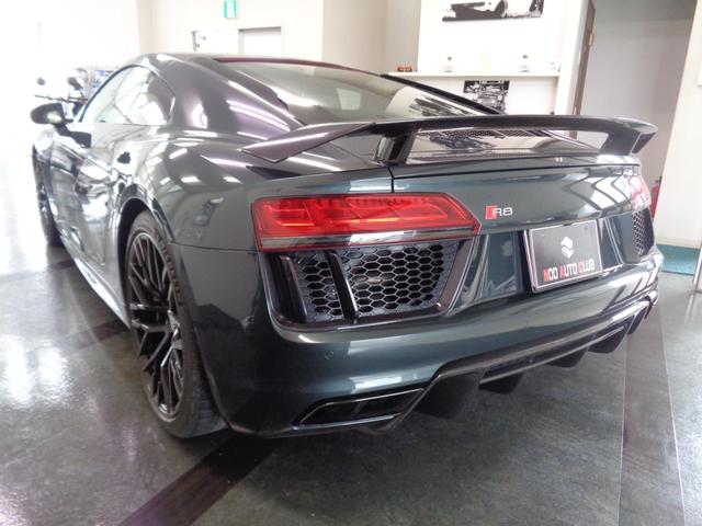 Ｒ８ Ｖ１０プラスクーペ　５．２ＦＳＩクワトロ（3枚目）