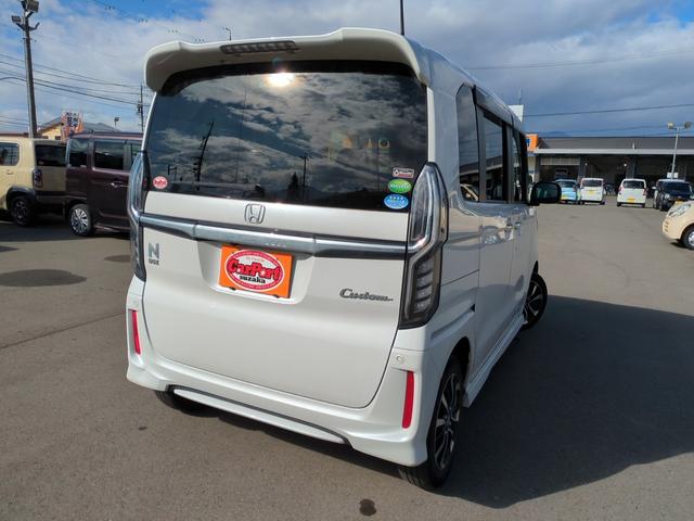 Ｎ－ＢＯＸカスタム Ｇ・Ｌホンダセンシング　ＬＫＡＳ　エアコン　衝突被害軽減装置　シ－トヒ－タ－　ＶＳＡ　パワーウィンドウ　エアバック　ベンチシート　４ＷＤ車　キーフリー　サイドエアバック　クルコン　スマートキ　パワーステアリング　ＥＴＣ付き（2枚目）