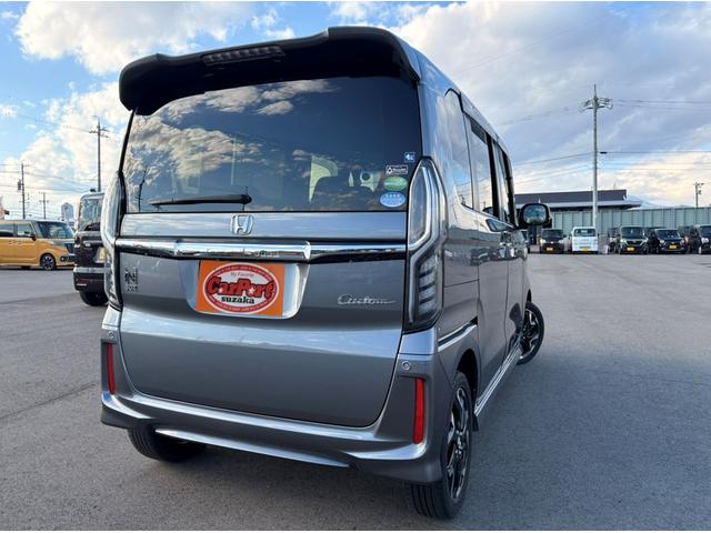 Ｎ－ＢＯＸカスタム Ｇ・ＥＸターボホンダセンシング　ＢＴオーディオ　Ｒカメラ　ＣＭＢＳ　ＬＫＡＳ　シートヒータ　カーテンエアバック　アクティブクルーズコントロール　キーフリー　ＶＳＡ　オートライト　フルタイム４ＷＤ　スマ－トキ－　ＥＴＣ車載器　エアコン（2枚目）