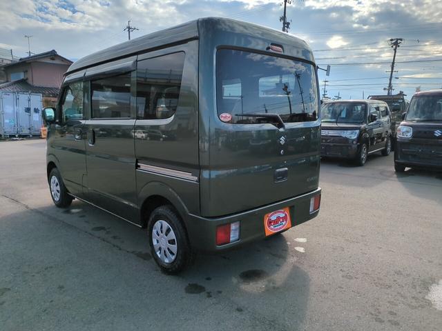 エブリイ ＰＣ　フルタイム４ＷＤ　Ｉ－ＳＴＯＰ　Ｗエアバッグ　キーレスエントリーシステム　前席パワーウインドウ　セキュリティーアラーム　エアバック　ＬＥＤヘッド　オートエアコン　横滑り防止　ＡＢＳ　パワーステアリング（8枚目）