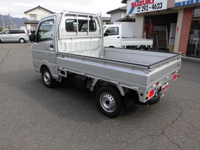 キャリイトラック KCエアコン・パワステ農繁仕様 切替式4WD・5速マニュアル・ハイビームアシスト付LEDオートライト・4枚リーフ・荷台LED作業灯・ゲートチェーン・アイドリングストップ・リアパーキングアシスト・デフロック・キーレス・パワーウインドー(4枚目)