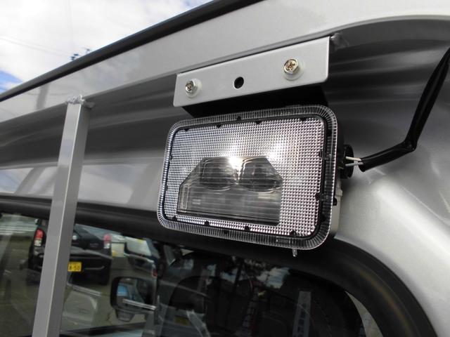 キャリイトラック KCエアコン・パワステ農繁仕様 切替式4WD・5速マニュアル・ハイビームアシスト付LEDオートライト・4枚リーフ・荷台LED作業灯・ゲートチェーン・アイドリングストップ・リアパーキングアシスト・デフロック・キーレス・パワーウインドー(14枚目)