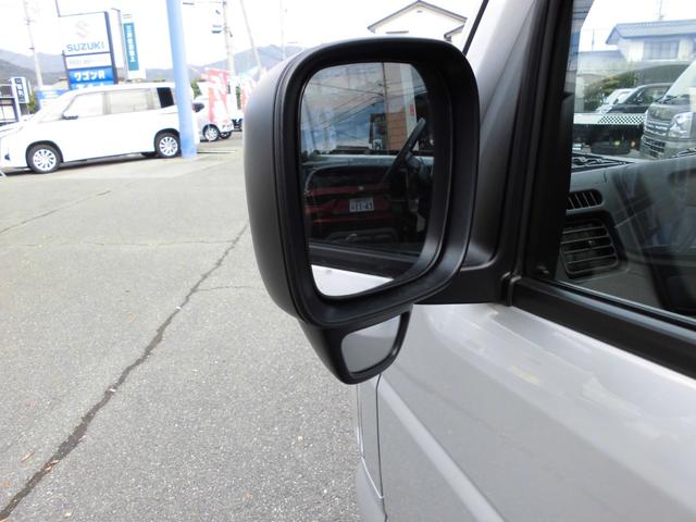 キャリイトラック KCエアコン・パワステ農繁仕様 切替式4WD・5速マニュアル・ハイビームアシスト付LEDオートライト・4枚リーフ・荷台LED作業灯・ゲートチェーン・アイドリングストップ・リアパーキングアシスト・デフロック・キーレス・パワーウインドー(16枚目)