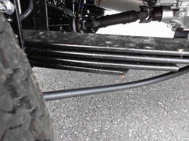 キャリイトラック KCエアコン・パワステ農繁仕様 切替式4WD・5速マニュアル・ハイビームアシスト付LEDオートライト・4枚リーフ・荷台LED作業灯・ゲートチェーン・アイドリングストップ・リアパーキングアシスト・デフロック・キーレス・パワーウインドー(18枚目)