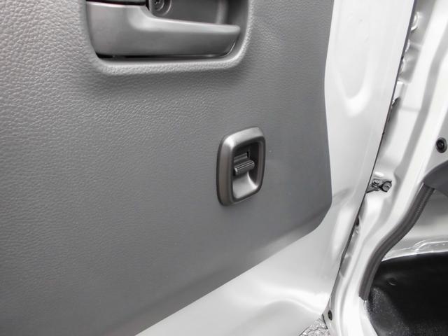 キャリイトラック KCエアコン・パワステ農繁仕様 切替式4WD・5速マニュアル・ハイビームアシスト付LEDオートライト・4枚リーフ・荷台LED作業灯・ゲートチェーン・アイドリングストップ・リアパーキングアシスト・デフロック・キーレス・パワーウインドー(27枚目)