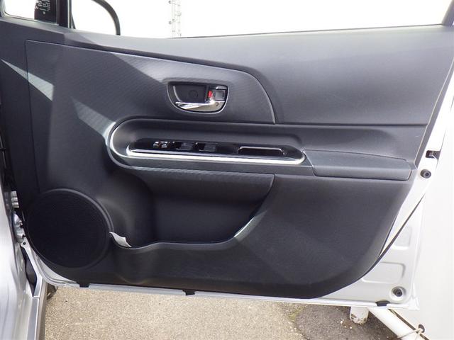 アクア クロスオーバー フルセグ メモリーナビ DVD再生 バックカメラ 衝突被害軽減システム ETC(10枚目)