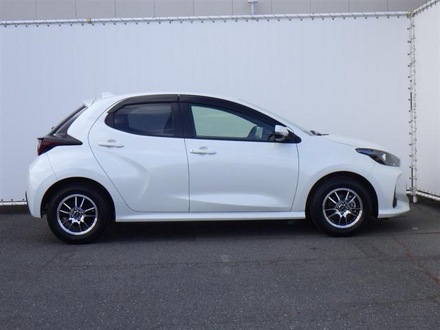 ヤリス G メモリーナビ DVD再生 バックカメラ 衝突被害軽減システム ETC(5枚目)