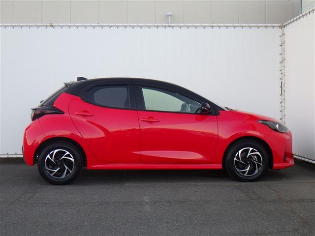 ヤリス ハイブリッドＸ　フルセグ　メモリーナビ　バックカメラ　衝突被害軽減システム　ＥＴＣ　ドラレコ（4枚目）