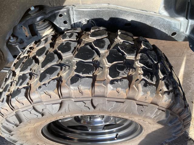 ＦＪクルーザー カラーパッケージ　リフトアップ　社外ナビ　バックカメラ　社外アルミ（15枚目）