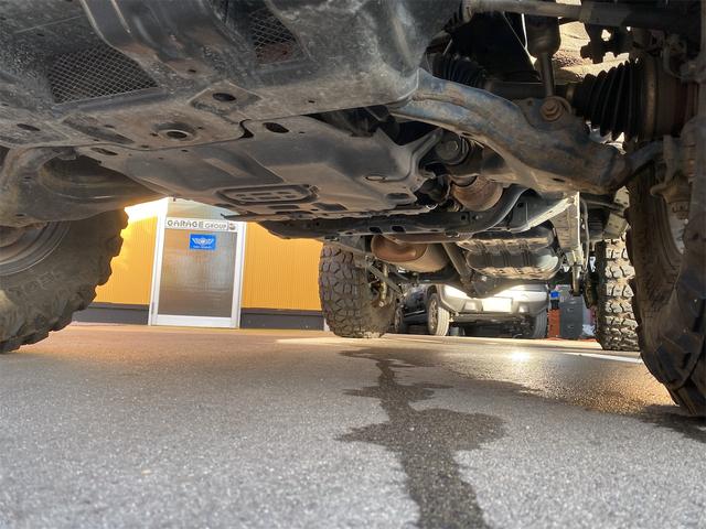 ＦＪクルーザー カラーパッケージ　リフトアップ　社外ナビ　バックカメラ　社外アルミ（18枚目）