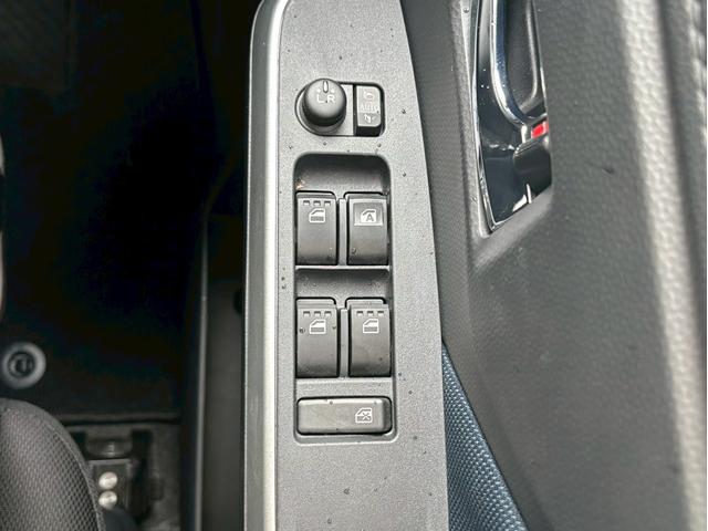 ルーミー カスタムG 4WD アダクティブクルーズコントロール 両側パワースライドドア ETC 衝突軽減ブレーキ レーンキープアシスト LEDヘッドライト フルセグTV Bカメラ(27枚目)