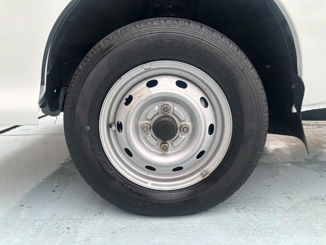 ハイゼットトラック スペシャル 4WD オートマチック パワステ ストロング防錆 エアコン無し(18枚目)