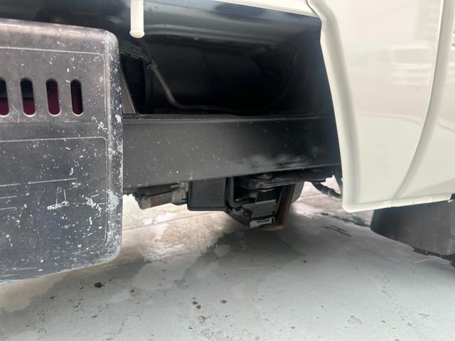 ハイゼットトラック ジャンボ 4WD 5速マニュアル エアコン パワステ オールペン済み(5枚目)