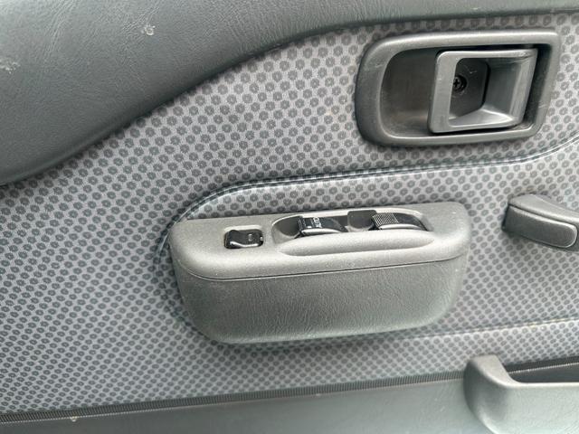 ハイゼットトラック ジャンボ 4WD 5速マニュアル エアコン パワステ オールペン済み(17枚目)