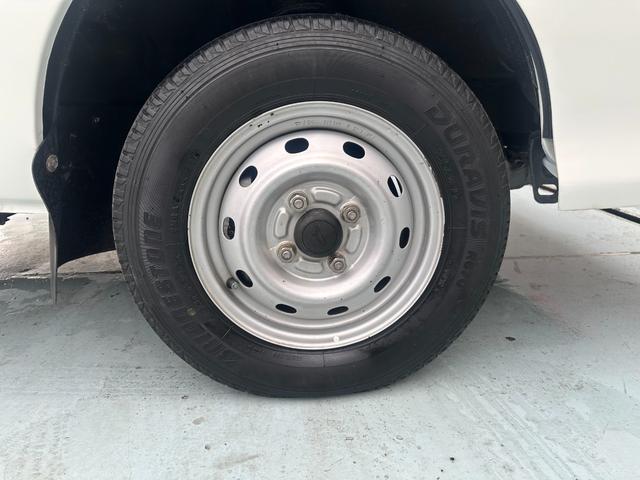 ハイゼットトラック ジャンボ 4WD 5速マニュアル エアコン パワステ オールペン済み(19枚目)