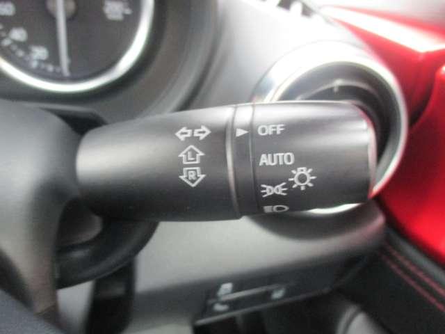 ロードスター １．５　Ｓ　レザーパッケージ　禁煙車　ＢＯＳＥサウンド　ナビＳＤ　ＥＴＣ　バックカメラ　運転席＆助手席シートヒーター　ＬＥＤヘッドランプ　ハイビームコントロールシステム　車線逸脱警報システム　リアビークルモニタリング（13枚目）