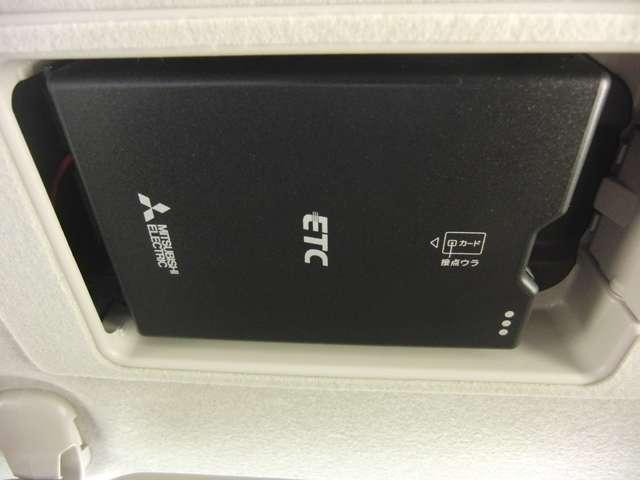 MAZDA2 1.5 15BD 4WD 冬タイヤセット車内積載 8インチモニター 禁煙車 カープレイ対応 スポーツモード ハイビームコントロール LEDヘッドランプ ナビSD バックカメラ ETC スマートシティブレーキサポート(10枚目)