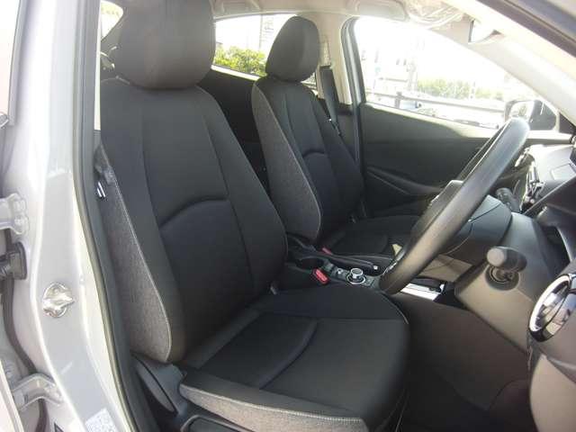 MAZDA2 1.5 15BD 4WD 冬タイヤセット車内積載 8インチモニター 禁煙車 カープレイ対応 スポーツモード ハイビームコントロール LEDヘッドランプ ナビSD バックカメラ ETC スマートシティブレーキサポート(15枚目)