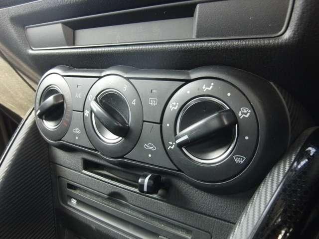 デミオ 1.5 XD ディーゼルターボ ワンオーナー 禁煙 社外1カメラドラレコ ナビSD CD/DVD/フルセグTV/USB/BLUETOOTH バックカメラ 光軸調整機能付きハロゲンランプ フロントフォグランプ 衝突軽減ブレーキ(9枚目)